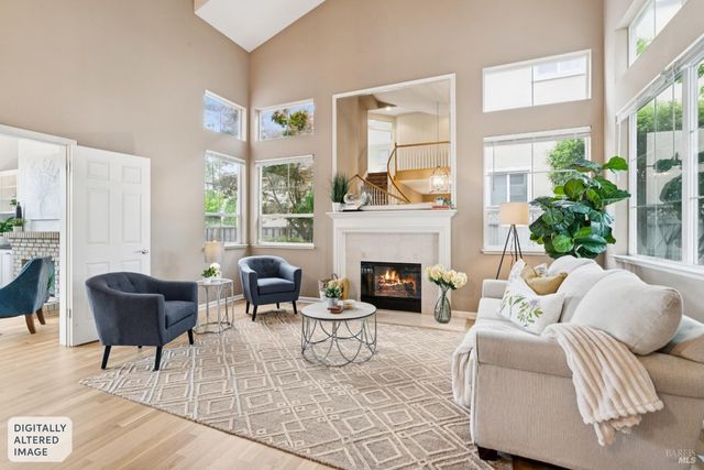 2147 Falcon Ridge Dr, Petaluma, CA 94954