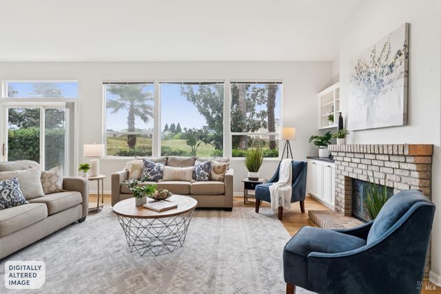 2147 Falcon Ridge Dr, Petaluma, CA 94954