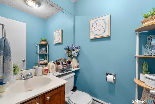 16 Lawton Road APT 23, Manchester, CT 06042