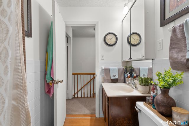 16 Lawton Road APT 23, Manchester, CT 06042