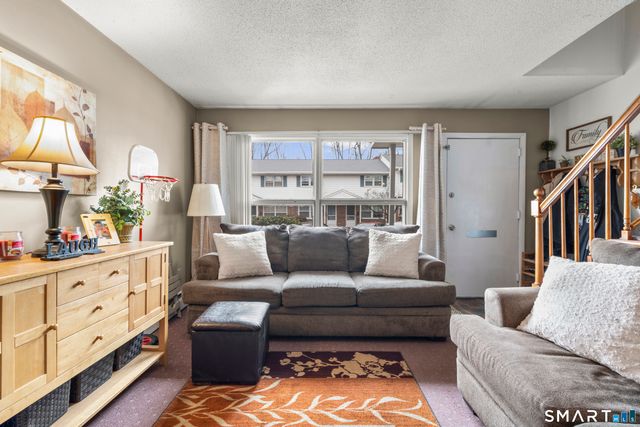 16 Lawton Road APT 23, Manchester, CT 06042