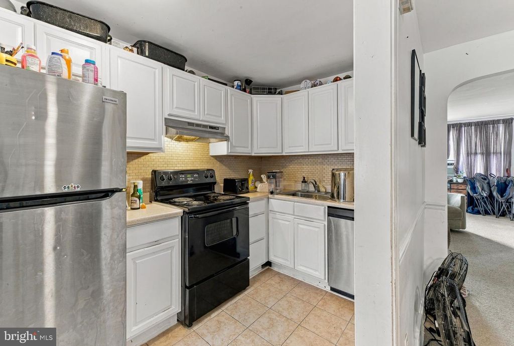 927 FARISTON DR, DREXEL HILL, PA 19026 — photo 5