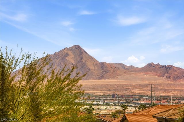 1174 Twinkling Meadows Drive, Henderson, NV 89012