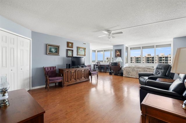 660 ISLAND WAY 902, Clearwater, FL 33767