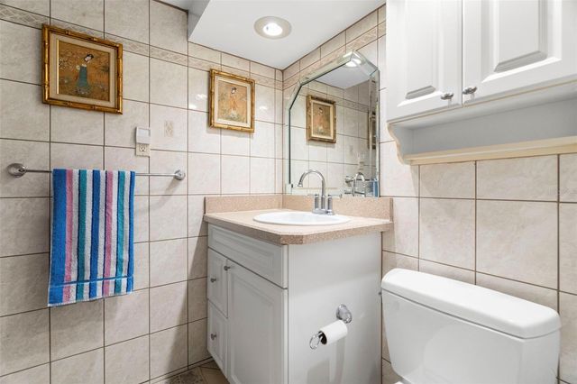 660 ISLAND WAY 902, Clearwater, FL 33767