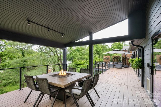 48 Woodvale Avenue, Asheville, NC 28804
