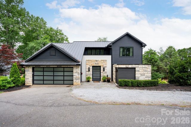 48 Woodvale Avenue, Asheville, NC 28804