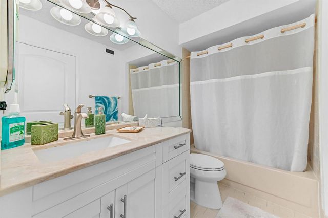 9244 Flynn Circle 2, Boca Raton, FL 33496