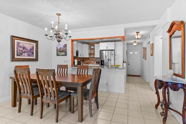 9244 Flynn Circle 2, Boca Raton, FL 33496