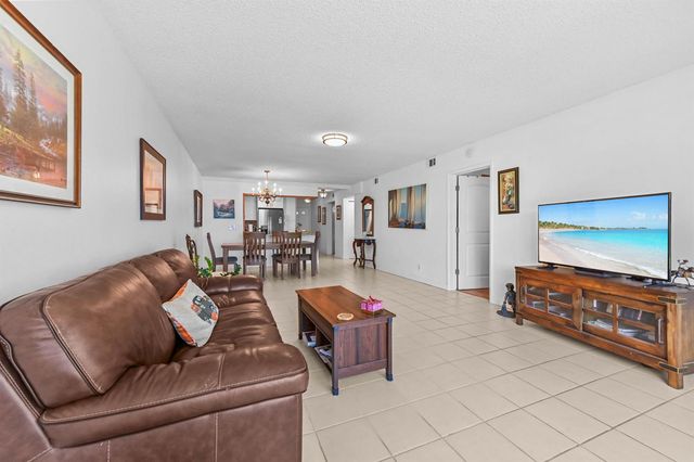 9244 Flynn Circle 2, Boca Raton, FL 33496