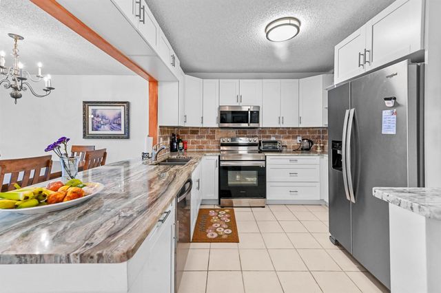 9244 Flynn Circle 2, Boca Raton, FL 33496