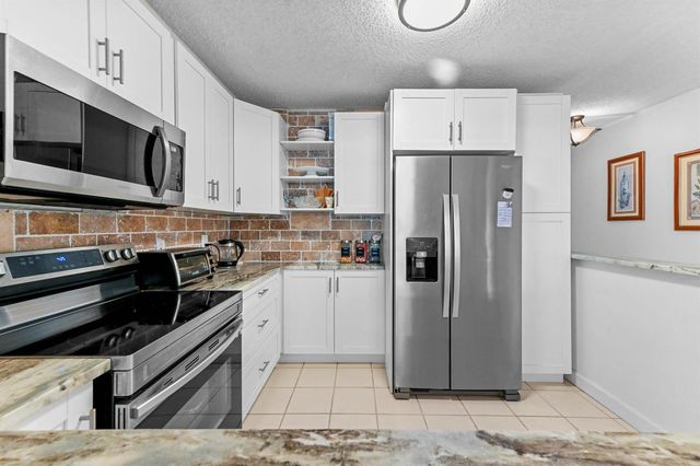9244 Flynn Circle 2, Boca Raton, FL 33496