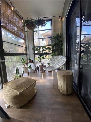 18965 NW 62nd Ave 105, Hialeah, FL 33015