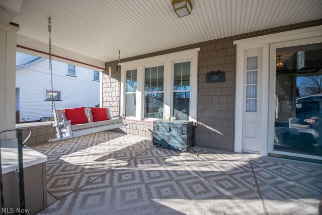 329 Park Avenue NW, New Philadelphia, OH 44663