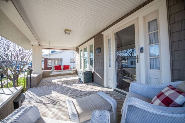 329 Park Avenue NW, New Philadelphia, OH 44663