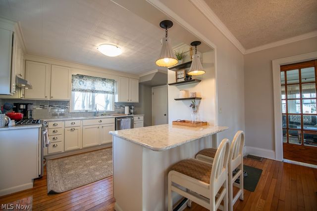 329 Park Avenue NW, New Philadelphia, OH 44663