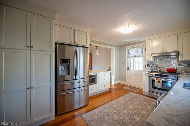 329 Park Avenue NW, New Philadelphia, OH 44663