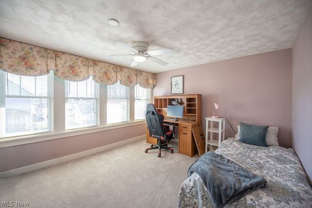 329 Park Avenue NW, New Philadelphia, OH 44663