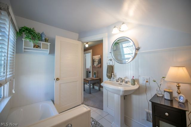 329 Park Avenue NW, New Philadelphia, OH 44663