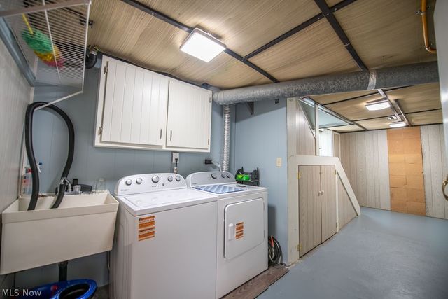 329 Park Avenue NW, New Philadelphia, OH 44663