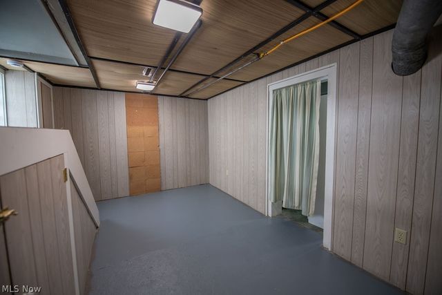 329 Park Avenue NW, New Philadelphia, OH 44663