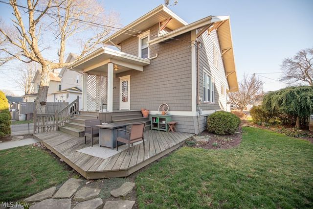 329 Park Avenue NW, New Philadelphia, OH 44663