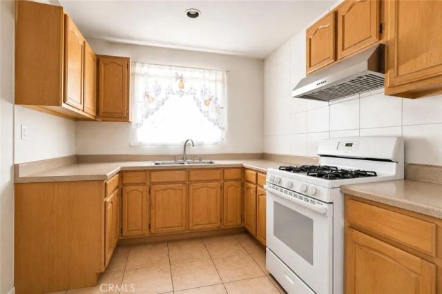 13319 Judd Street, Pacoima, CA 91331