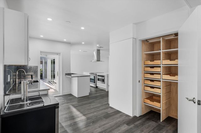 1650 NW 9TH Street, Boca Raton, FL 33486