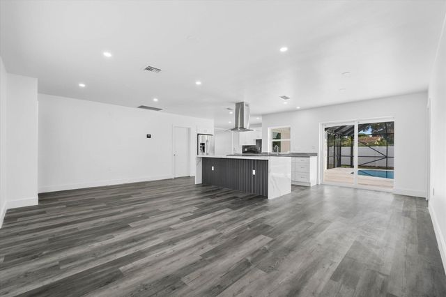 1650 NW 9TH Street, Boca Raton, FL 33486