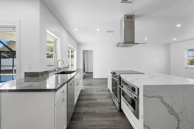 1650 NW 9TH Street, Boca Raton, FL 33486