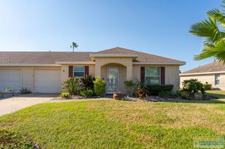 80 Bethpage Dr., Laguna Vista, TX 78578