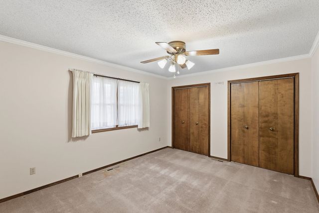 500 Rolling Hills, Newton, KS 67114