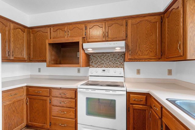W2527 SKYVIEW COURT, Appleton, WI 54915