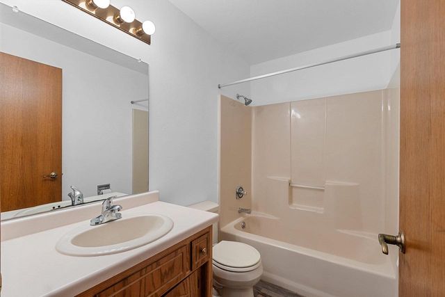 W2527 SKYVIEW COURT, Appleton, WI 54915