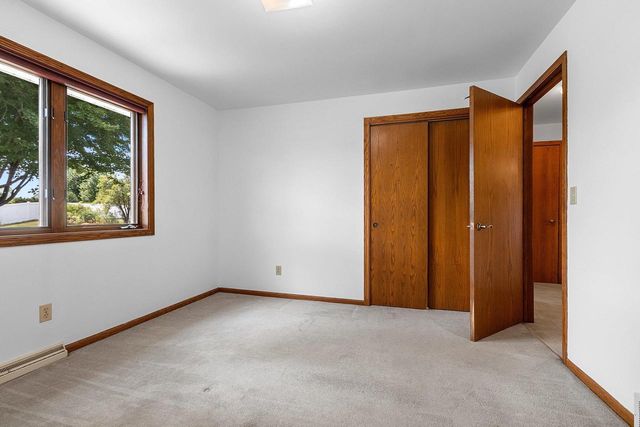 W2527 SKYVIEW COURT, Appleton, WI 54915