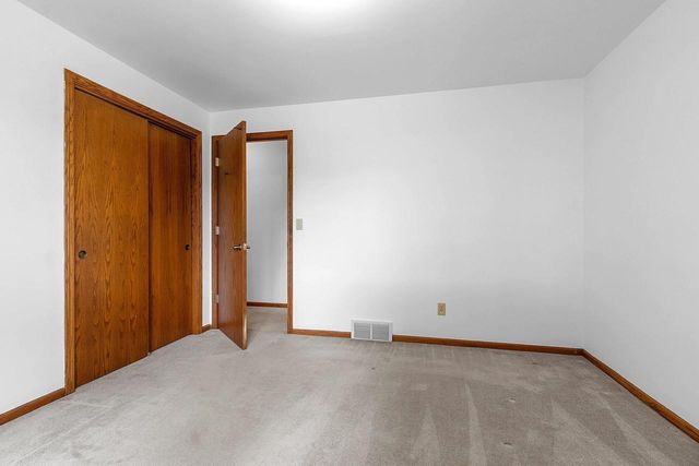 W2527 SKYVIEW COURT, Appleton, WI 54915