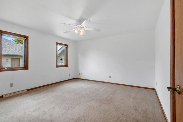 W2527 SKYVIEW COURT, Appleton, WI 54915