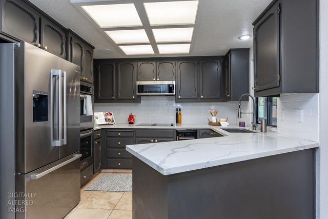 2605 Konynenburg Ln, Modesto, CA 95356