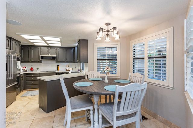 2605 Konynenburg Ln, Modesto, CA 95356