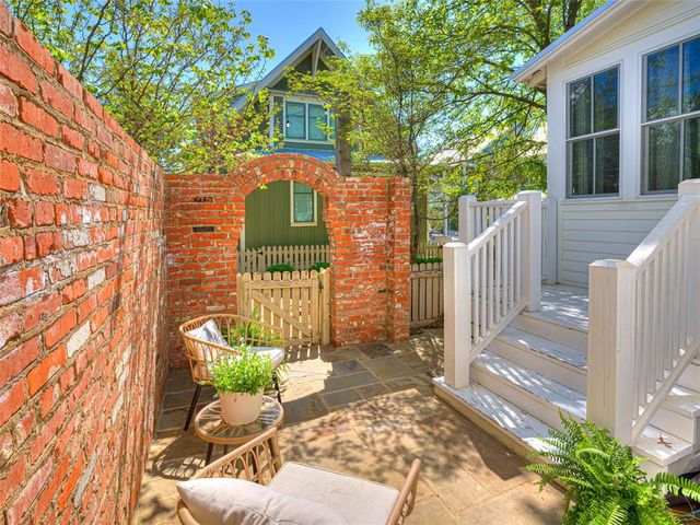 35 Boardwalk Street A, Carlton Landing, OK 74432