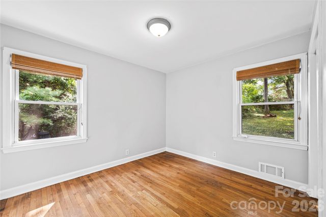 107 Wilshire Drive, Asheville, NC 28806