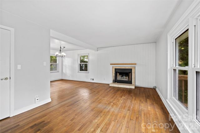 107 Wilshire Drive, Asheville, NC 28806