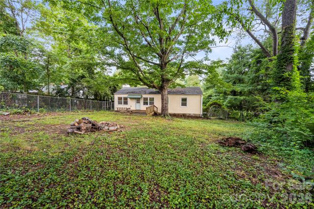 107 Wilshire Drive, Asheville, NC 28806