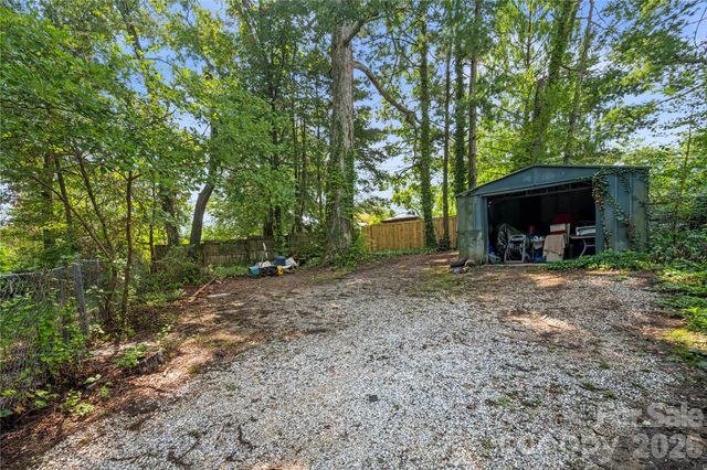 107 Wilshire Drive, Asheville, NC 28806