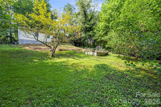 107 Wilshire Drive, Asheville, NC 28806
