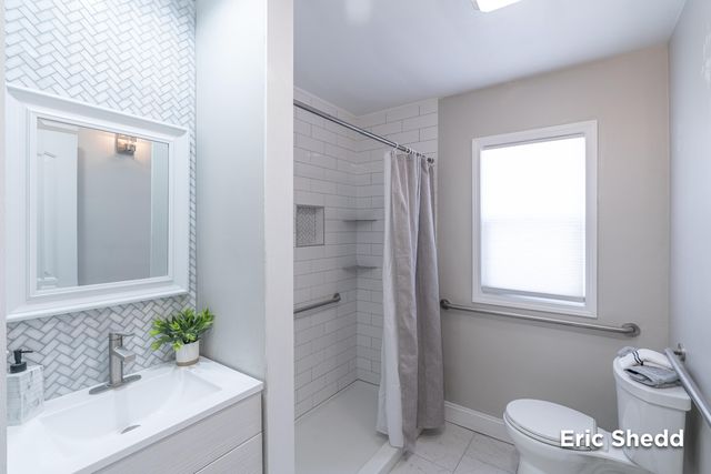 631 3 Mile Road NE, Grand Rapids, MI 49505