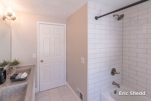 631 3 Mile Road NE, Grand Rapids, MI 49505