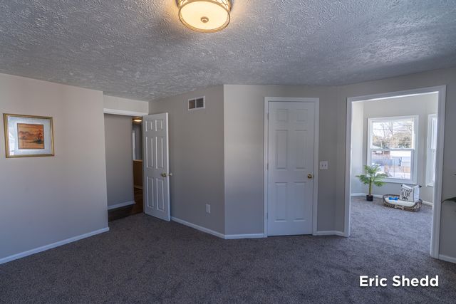 631 3 Mile Road NE, Grand Rapids, MI 49505