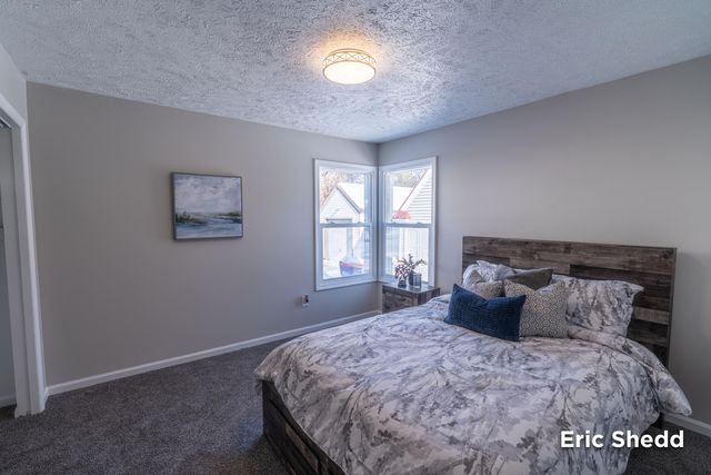 631 3 Mile Road NE, Grand Rapids, MI 49505