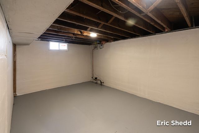 631 3 Mile Road NE, Grand Rapids, MI 49505